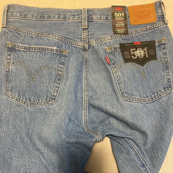 Levi's Denim - Levi’s 501s size 32